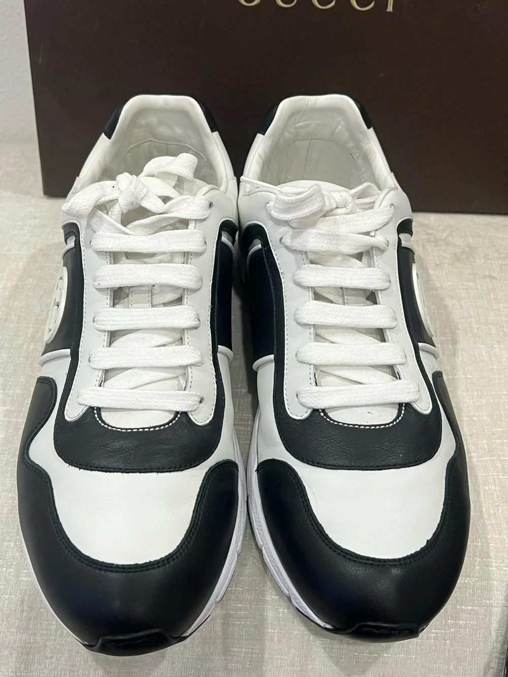 Gucci Black & White Men’s Leather Low-Top Sneaker